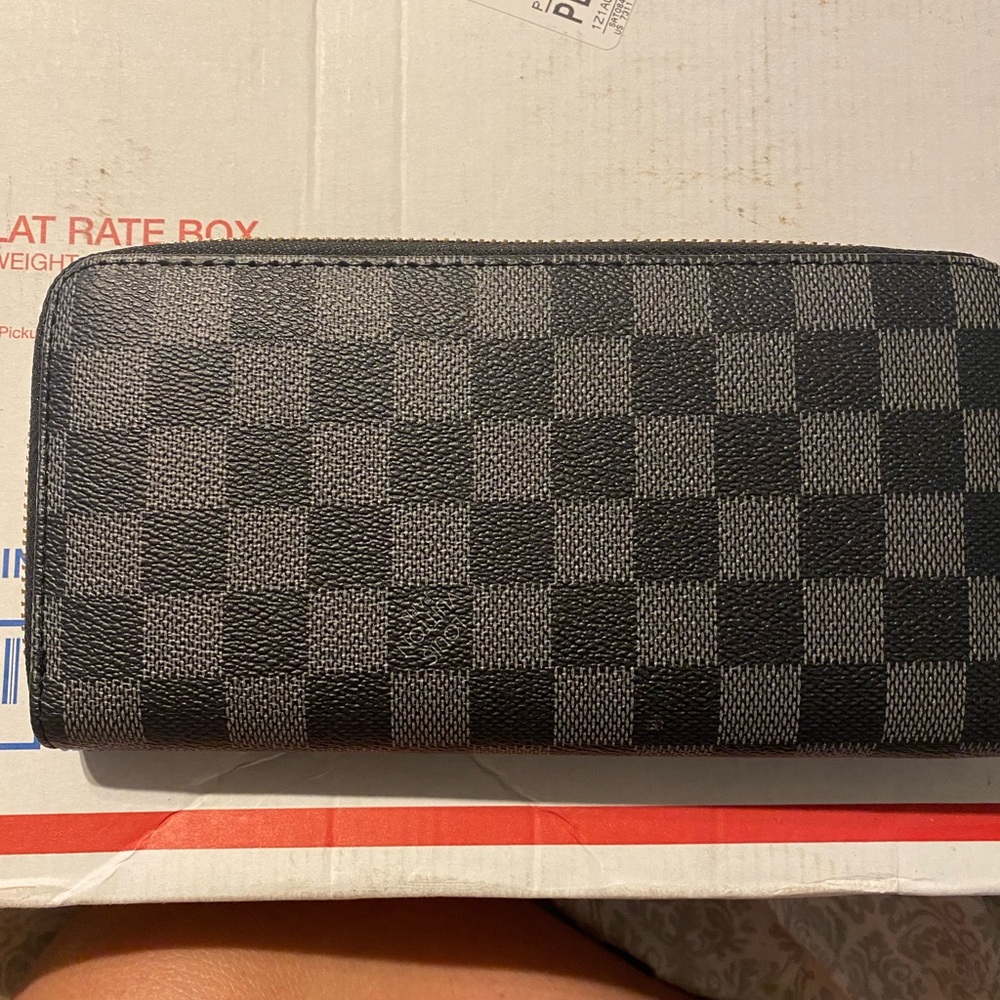 Brand new inspired wallet! Neutral color will go with different bags!